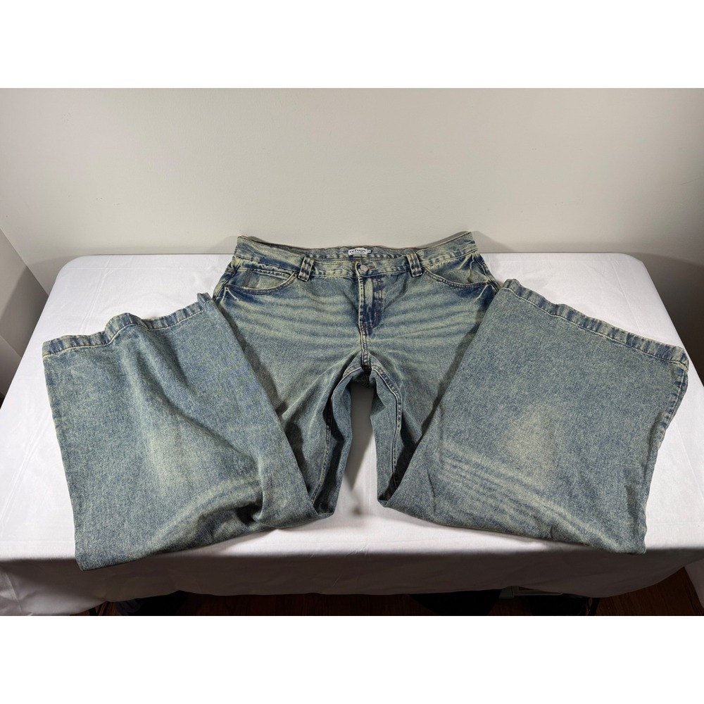 Refuge Wide Leg Jeans Medium Wash Distressed Y2K Style Size 13
